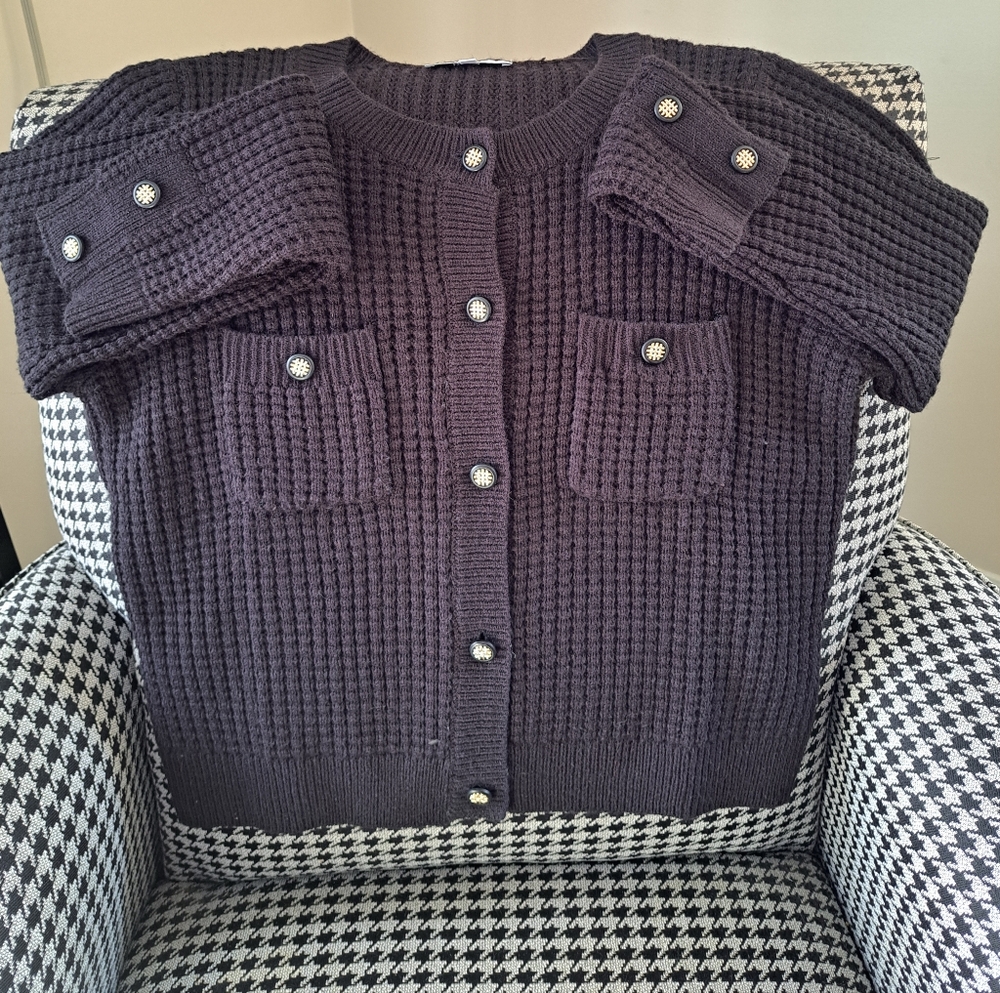 Button Front Knit Cardigan - Picture 4 of 6